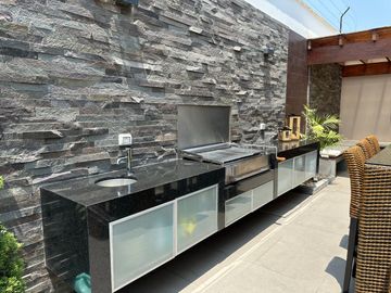 Venta casa en condominio Urb. Sol de la Molina