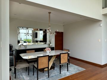 Venta casa en condominio Urb. Sol de la Molina
