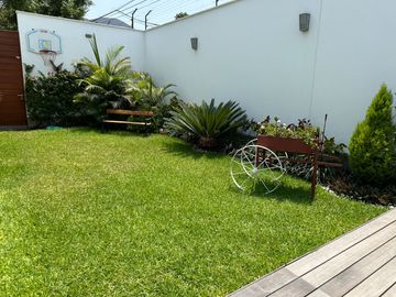 Venta casa en condominio Urb. Sol de la Molina