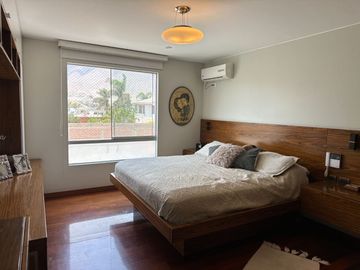 Venta casa en condominio Urb. Sol de la Molina