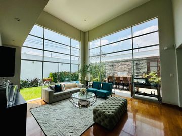 Venta casa en condominio Urb. Sol de la Molina