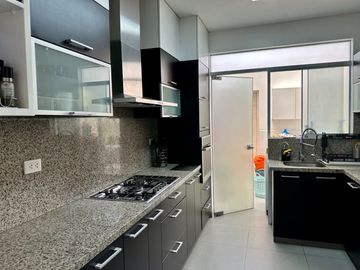Venta casa en condominio Urb. Sol de la Molina