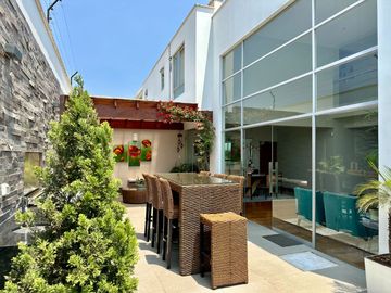 Venta casa en condominio Urb. Sol de la Molina