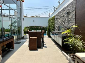 Venta casa en condominio Urb. Sol de la Molina