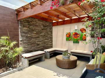 Venta casa en condominio Urb. Sol de la Molina