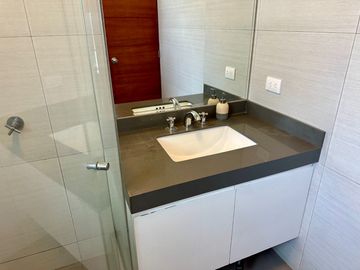 Venta casa en condominio Urb. Sol de la Molina