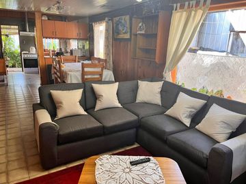 Propiedad central con 3 casas en sitio de 625mts2 Villarrica