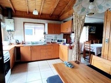 Propiedad central con 3 casas en sitio de 625mts2 Villarrica