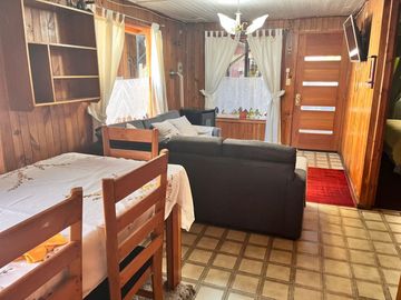 Propiedad central con 3 casas en sitio de 625mts2 Villarrica