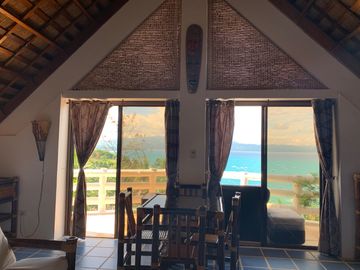 Oceanfront Oasis: Exclusive Villas with Stunning Beach Views