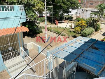 Venta De Casa De 2 Pisos En Urb Faustino Piaggio F3-8 Talara -Cerca A Plaza Vea // ID: 1134220