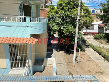 Venta De Casa De 2 Pisos En Urb Faustino Piaggio F3-8 Talara -Cerca A Plaza Vea // ID: 1134220