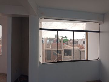 REMATO Casa-Edificio con local comercial en Santa Teresa de Ávila