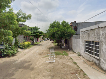CASA DE RECUPERACIÓN BANCARIA EN CALLE LAURELES, COL. PLAZUELAS DE SAN FRANCISCO, TONALÁ, CHIAPAS. ¡NO SE ACEPTAN CRÉDITOS!