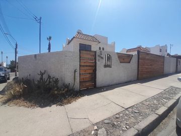 ¡¡Excelente Oportunidad!! Se Vende Casa Esquina 2 pisos, 14.000 UF, en Jardines del Sur en la ciudad de Antofagasta