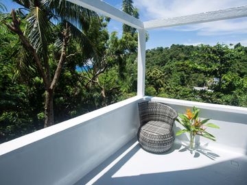 Hydra Apartment with Balcony