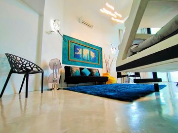 Hydra Apartment with Balcony
