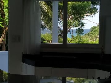 Hydra Apartment with Balcony