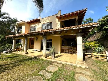 Venta de casa en Fraccionamiento de Jiutepec, Morelos