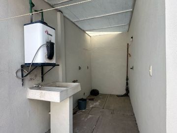 MAGNIFICA CASA EN CIRCUITO CON CASCO DE HACIENDA