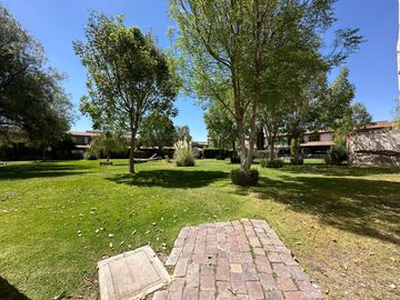 MAGNIFICA CASA EN CIRCUITO CON CASCO DE HACIENDA