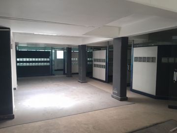 EDIFICIO EN VENTA CON DEPARTAMENTOS RENTADOS, OFICINA Y LOCAL COMERCIAL