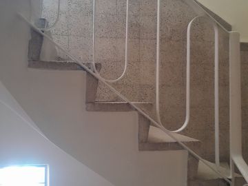 EDIFICIO EN VENTA CON DEPARTAMENTOS RENTADOS, OFICINA Y LOCAL COMERCIAL