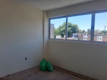 EDIFICIO EN VENTA CON DEPARTAMENTOS RENTADOS, OFICINA Y LOCAL COMERCIAL