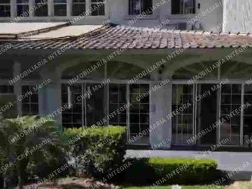 VENTA DE RESIDENCIA EN LEON, GTO.  EXCLUSIVO. AL SUR DE LA CIUDAD. ESTILO CLASICO CONSERVADOR CONTEMPORANEO.