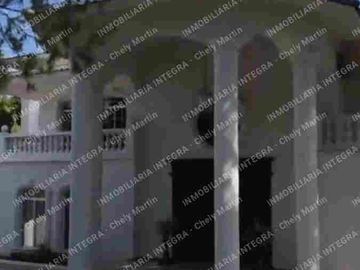 VENTA DE RESIDENCIA EN LEON, GTO.  EXCLUSIVO. AL SUR DE LA CIUDAD. ESTILO CLASICO CONSERVADOR CONTEMPORANEO.