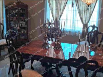 VENTA DE RESIDENCIA EN LEON, GTO.  EXCLUSIVO. AL SUR DE LA CIUDAD. ESTILO CLASICO CONSERVADOR CONTEMPORANEO.