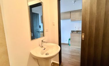 FOR SALE - 1 BEDROOM UNIT AT THE RISE MAKATI