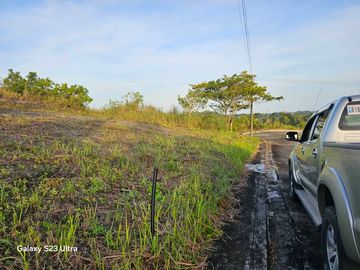 Cebu overlooking seaview lot for sale 224 sqm at Crown Heights Subdivision for sale by owner 3.2m net  Compostela Cebu Philippines