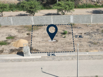 En venta terreno de 204 m2 en Condominio Algarrobos Country Club