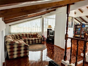 Venta Casa 650 m² Los Chillos (Urbanización San José del Valle)