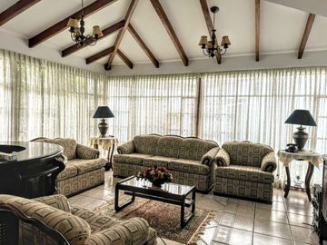 Venta Casa 650 m² Los Chillos (Urbanización San José del Valle)