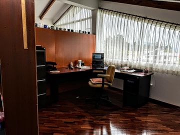 Venta Casa 650 m² Los Chillos (Urbanización San José del Valle)