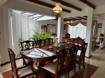 Venta Casa 650 m² Los Chillos (Urbanización San José del Valle)