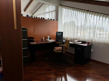 Venta Casa 650 m² Los Chillos (Urbanización San José del Valle)