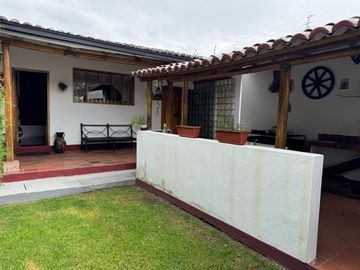 Venta Casa 650 m² Los Chillos (Urbanización San José del Valle)