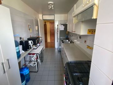 Gran Oportunidad!! 5200 UF, Se Vende  amplio departamento con excelente ubicación y vista privilegiada frente al mar ubicado  en Antofagasta