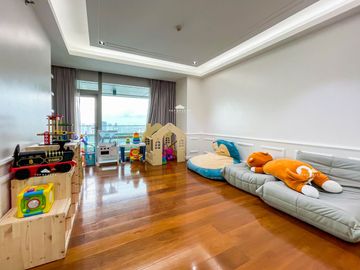 Prime 3 Bedroom 3BR Corner Unit for Sale in The Horizon Homes BGC