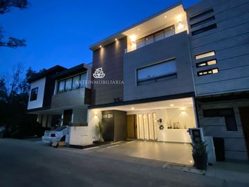 CASA BOSQUE ESMERALDA. 4 REC MODERNA SEGURIDAD JARDIN Y ROOF IMPECABLE