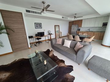 ¡Condominio con Dos Departamentos Amueblados - 4 Recámaras, 4 Baños – Ubicación Privilegiada!