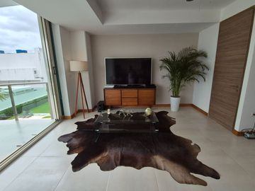 ¡Condominio con Dos Departamentos Amueblados - 4 Recámaras, 4 Baños – Ubicación Privilegiada!