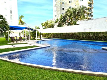 ¡Condominio con Dos Departamentos Amueblados - 4 Recámaras, 4 Baños – Ubicación Privilegiada!