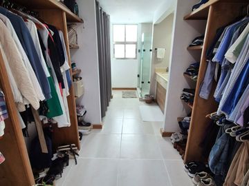 ¡Condominio con Dos Departamentos Amueblados - 4 Recámaras, 4 Baños – Ubicación Privilegiada!