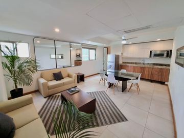 ¡Condominio con Dos Departamentos Amueblados - 4 Recámaras, 4 Baños – Ubicación Privilegiada!