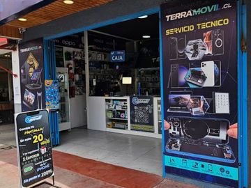 TERRENO/ESTACIONAMIENTO Y 2 LOCALES COMERCIALES EN EL CENTRO DE QUILLOTA
