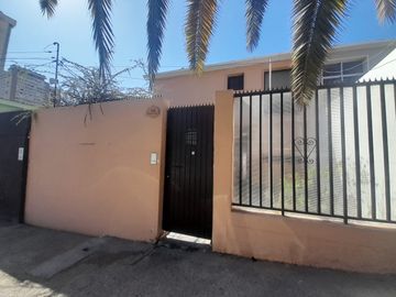 ¡¡¡Se Vende Amplia y Hermosa casa con Piscina!!! 12.500 UF, en sector Parque Brasil. Antofagasta